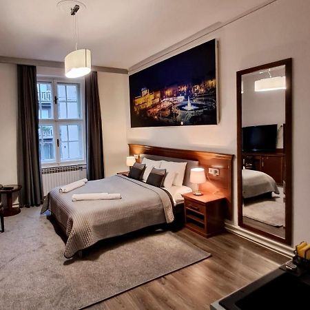 Witrina Apartments ซาเกร็บ ภายนอก รูปภาพ