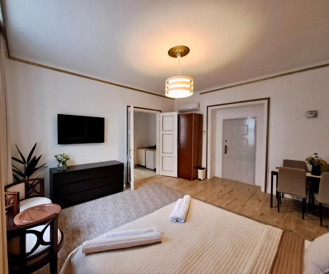 Witrina Apartments ซาเกร็บ ภายนอก รูปภาพ
