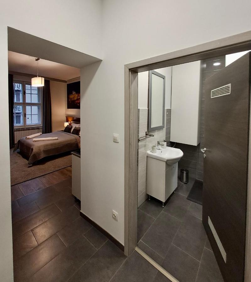 Witrina Apartments ซาเกร็บ ภายนอก รูปภาพ